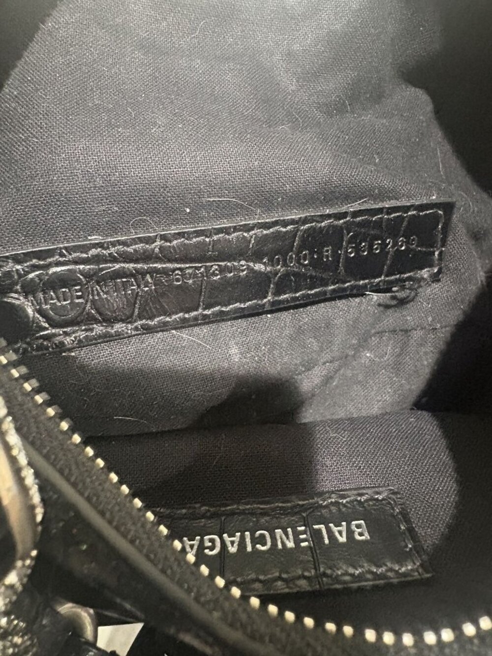 Balenciaga Le Cagole Extra Small Shoulder Bag in Black Crocodile Embossed Leathe - Picture 8 of 8